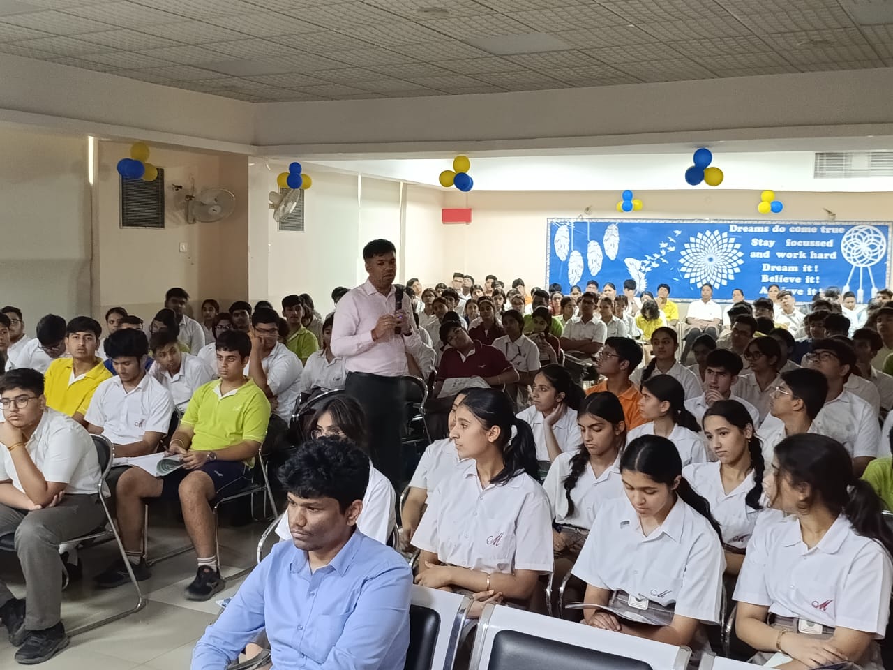 Sharpening Skills, Shaping Futures: Mayoor's Engaging IPMAT Workshop